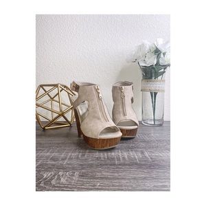 Guess Clogs